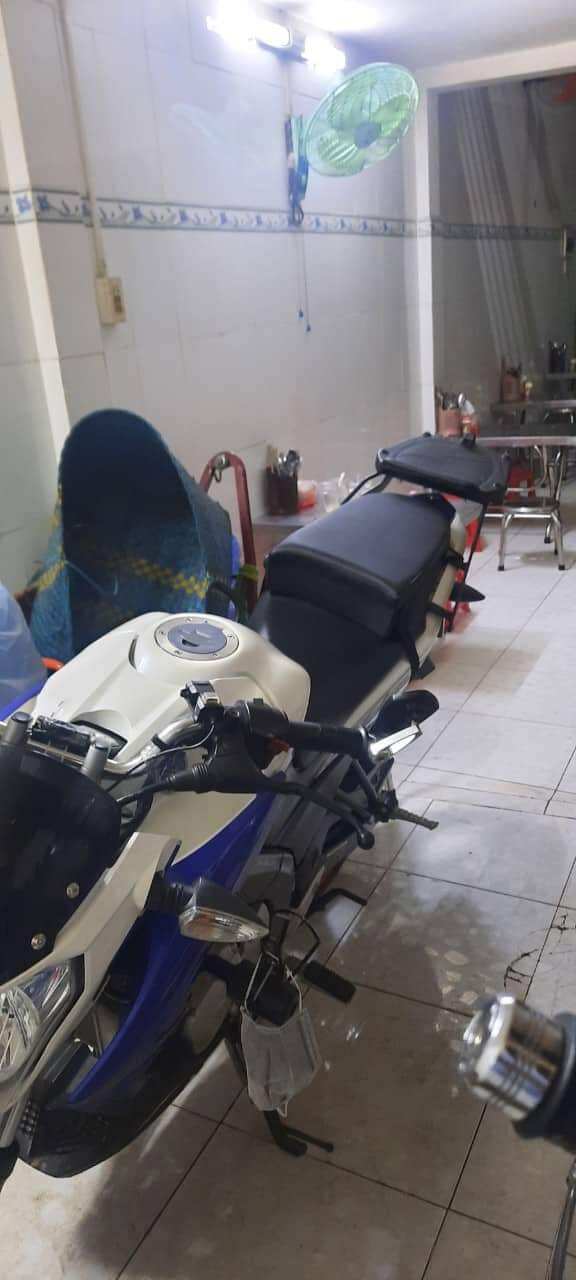 yên phụ FZ150 và MT15