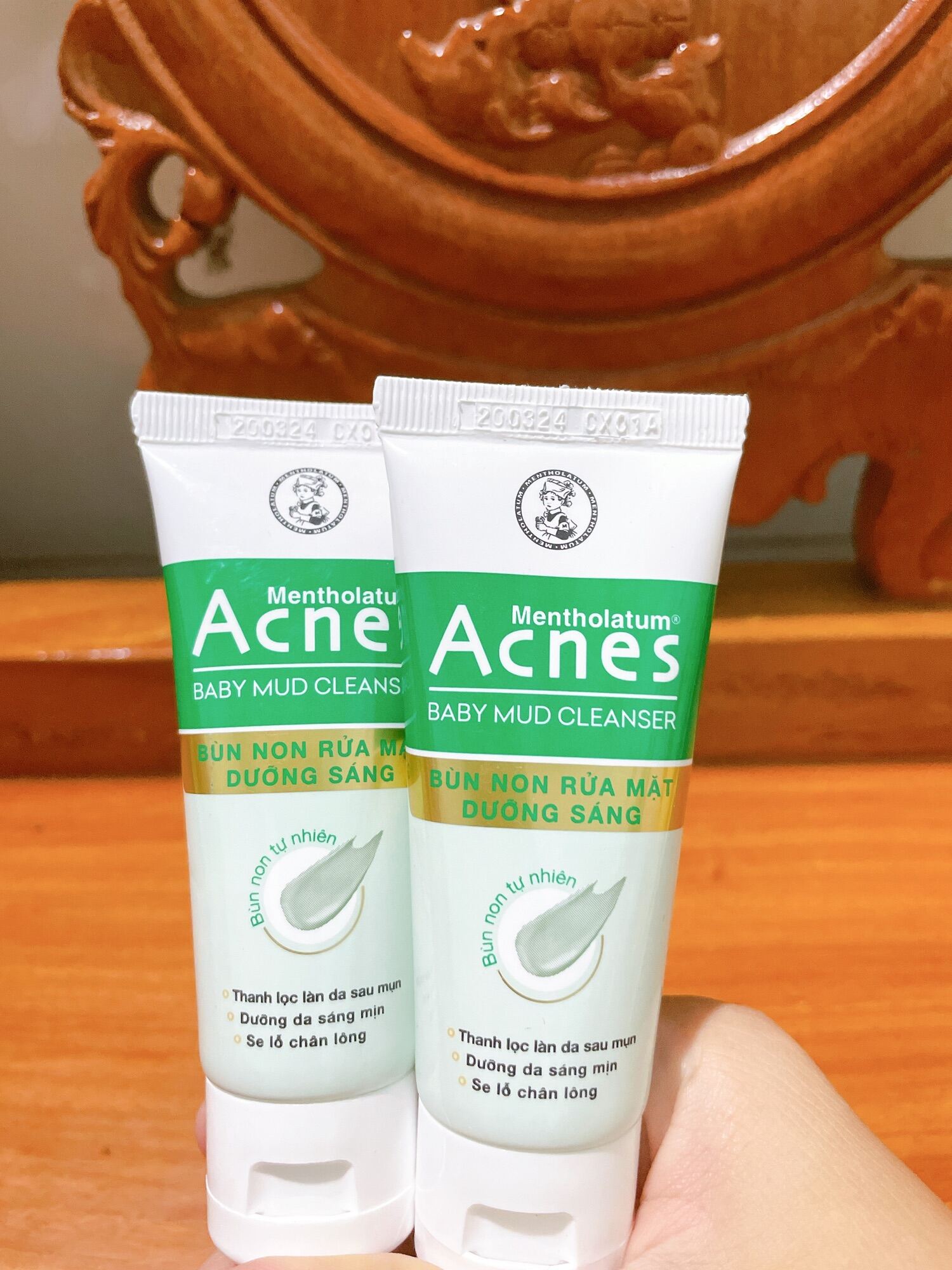 Sữa Rửa Mặt Bùn Non Acnes 25G