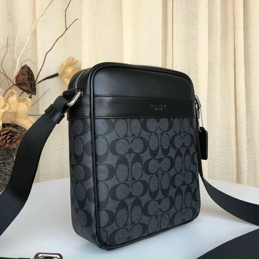 [HCM]Túi đeo chéo nam da thật phối canvas bền bỉ C🅾️.ach for men