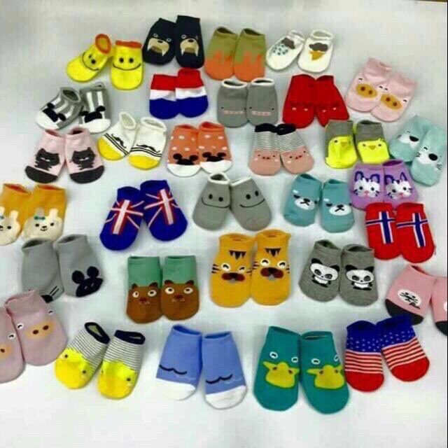 Set 5 đôi vớ cho bé trai và bé gái chống trượt