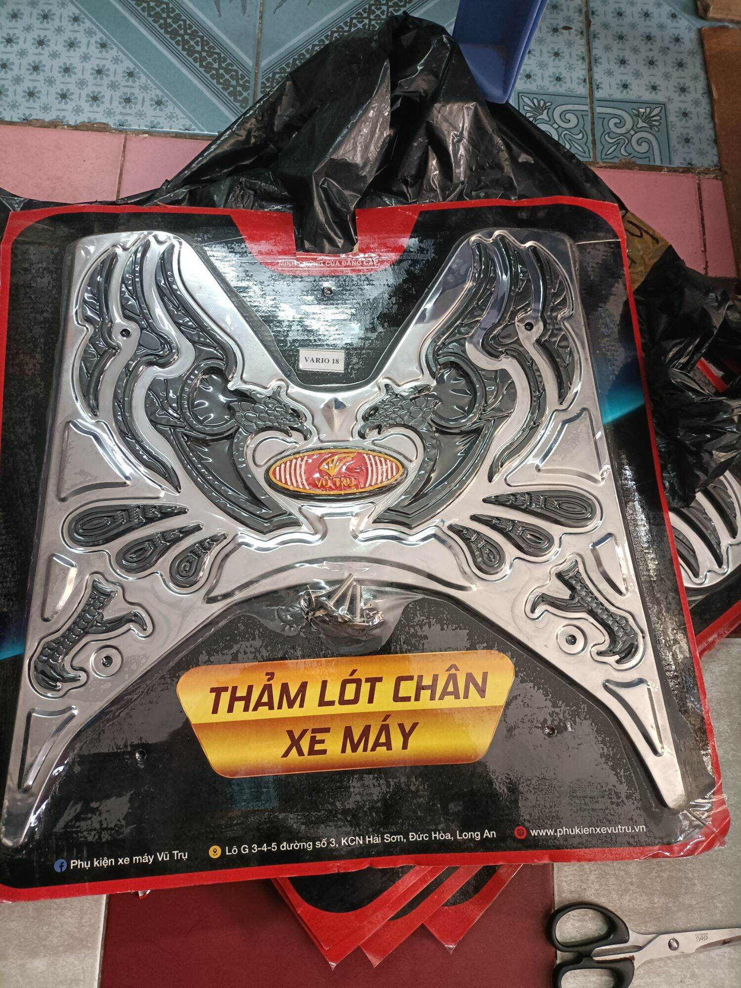 Thảm lót chân xe vario 18-21 inox
