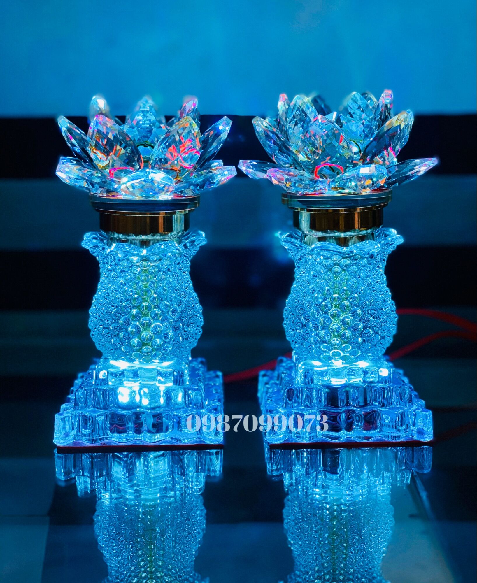Pair of Crystal Lotus Altar Lamps in the Style of Flower Vases - Crystal 15