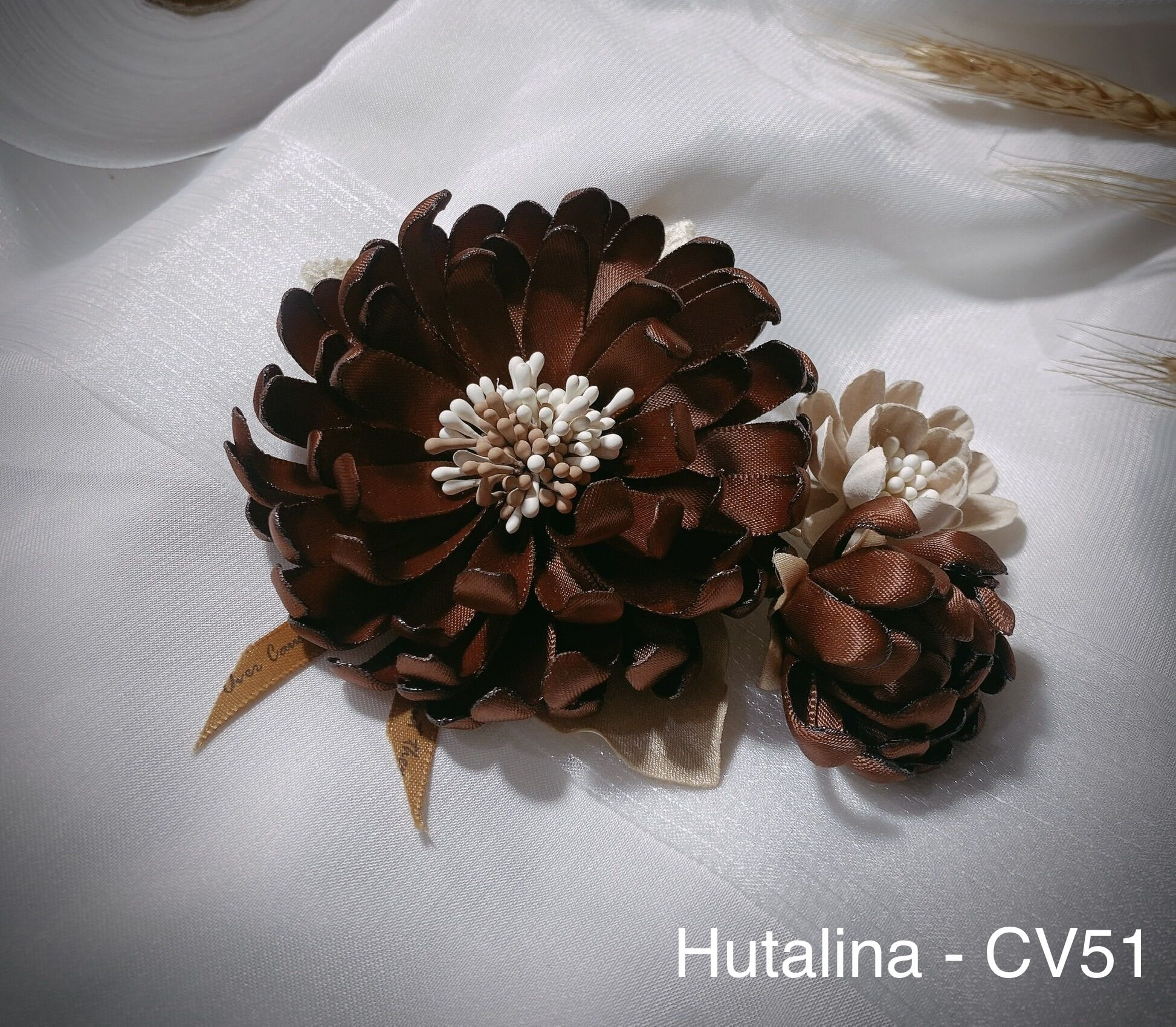 Hoa Cài Áo Handmade Hoa Cúc CV51 - HUTALINA
