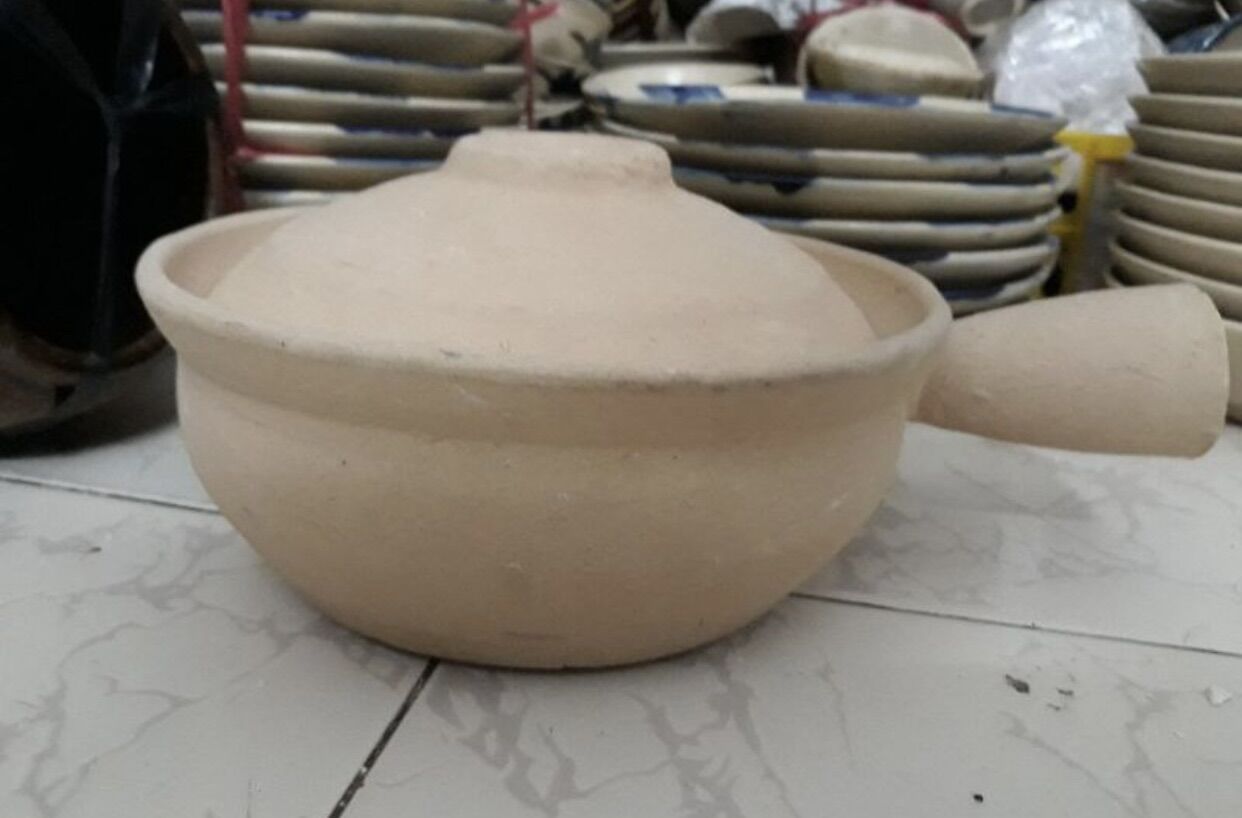 Nồi đất tráng men một tay cầm đk 18cm