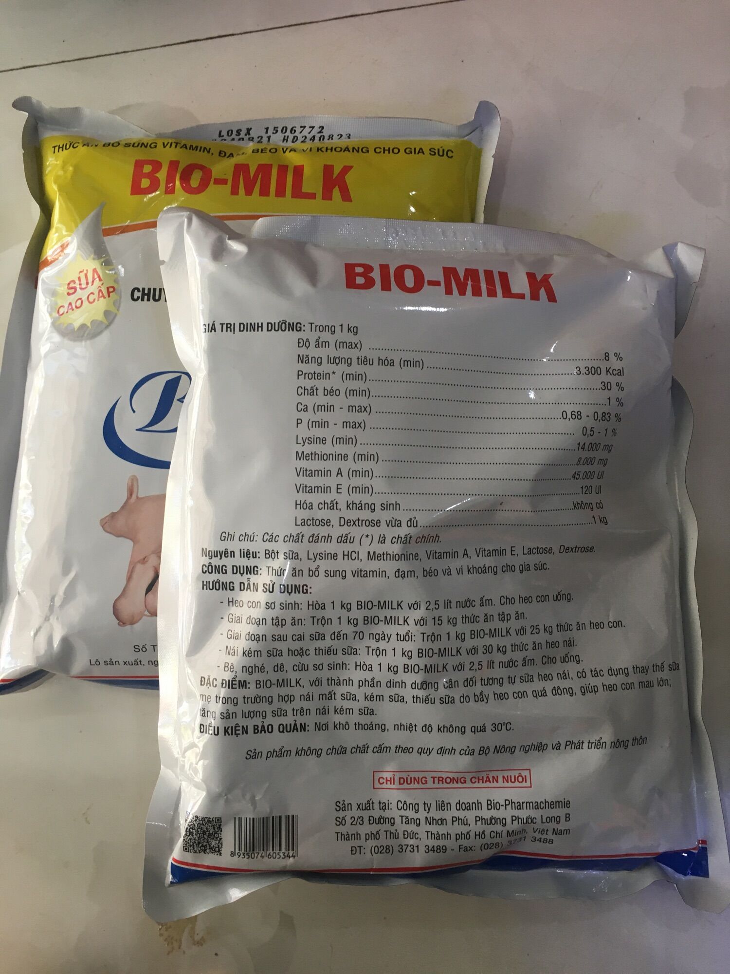 Sữa cho heo con, dê, nghé gói 1kg.
