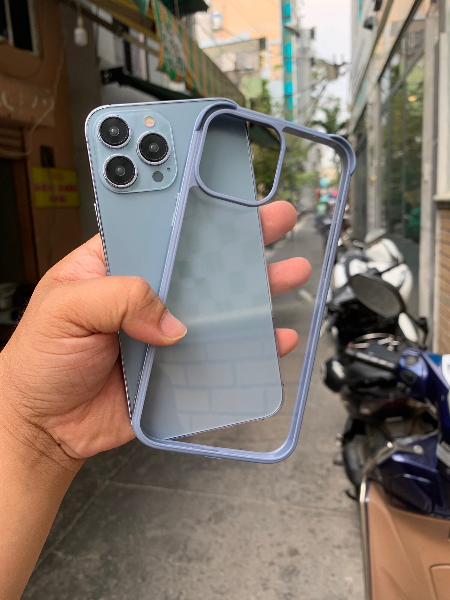 Ốp sulada chính hãng cho iphone 13promax