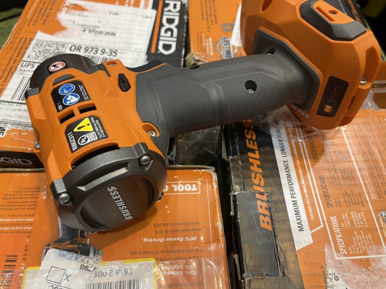 Sale máy vặn vít Ridgid R862311B | máy vít ridgid ( body)