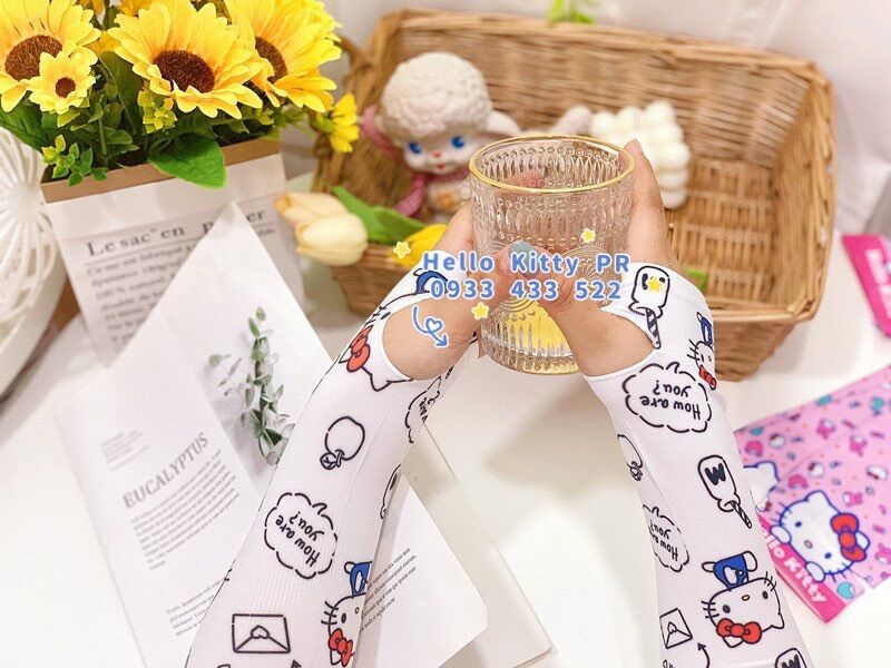 Bao tay chống nắng Hello Kitty - Doremon Doraemon