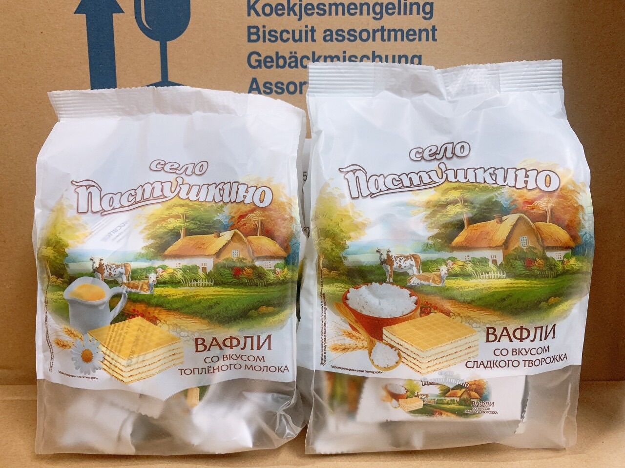 Bánh xốp Celo Nga 250g vị sữa và socola