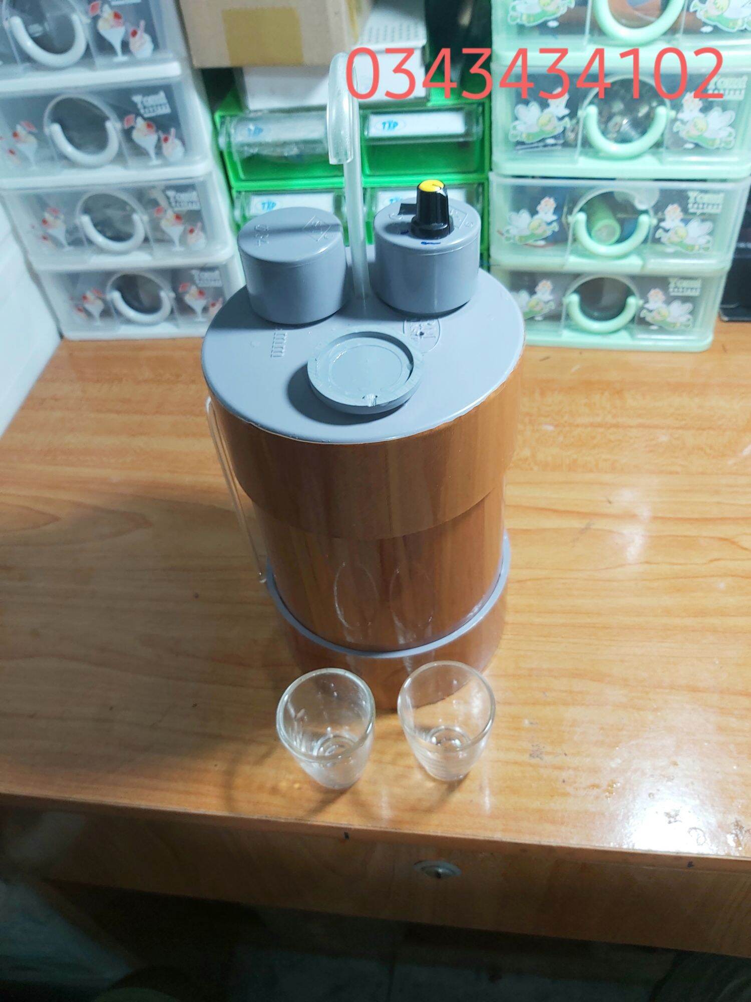 Bình rót rươu tự động không nút nhấn