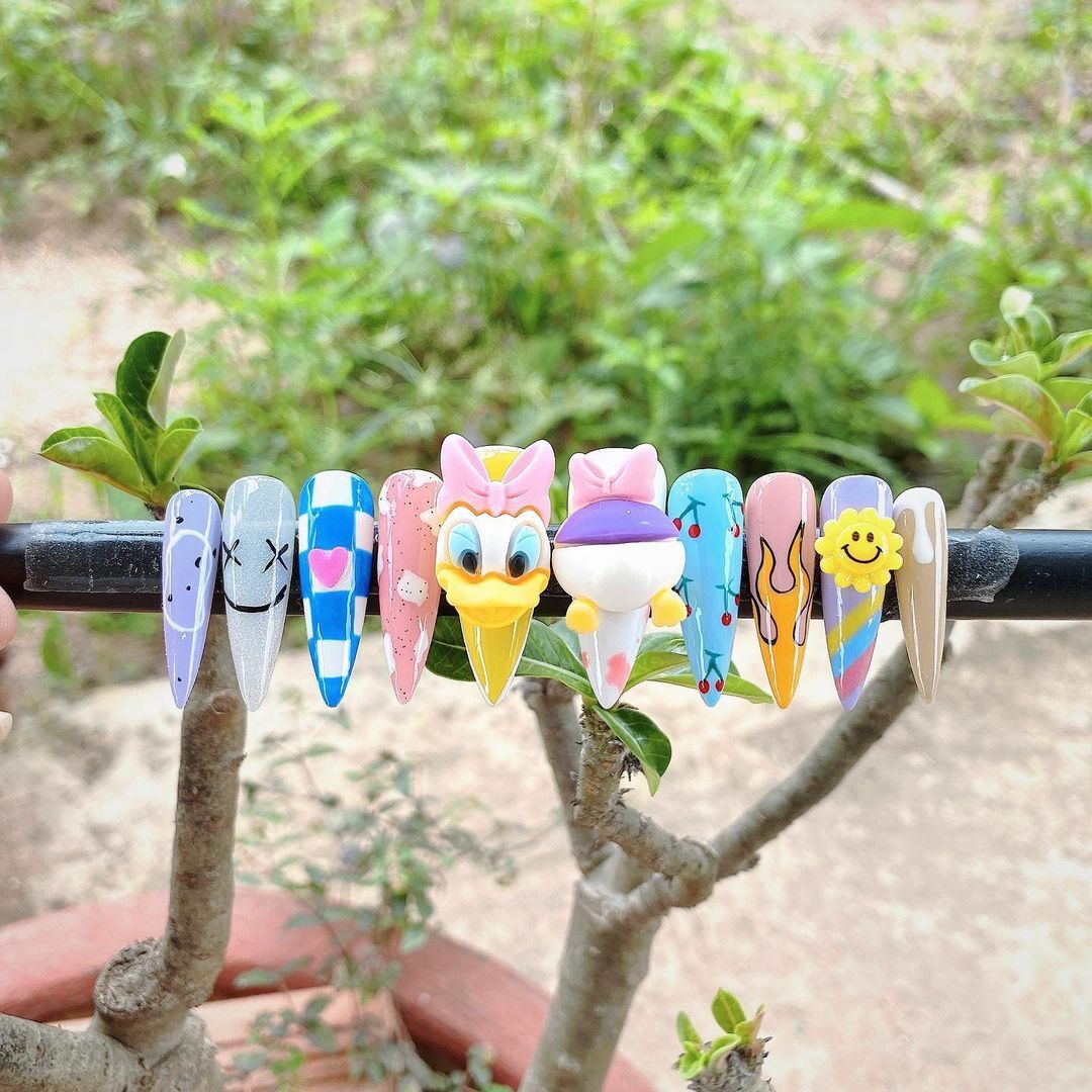 Nailbox charm hình thú móng nhọn