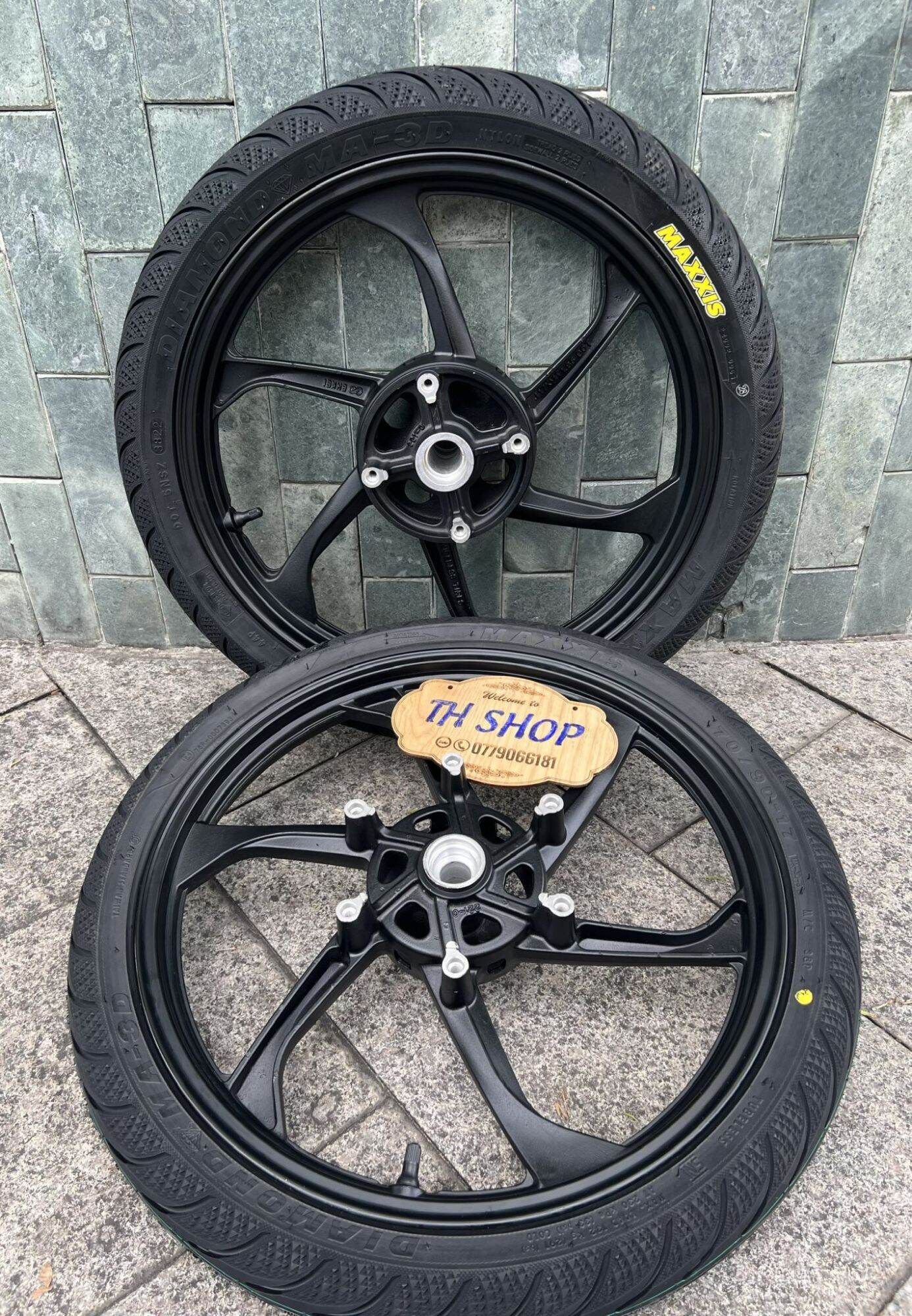 BÁNH MÂM WINNER HOẶC WINNER X KIỂU 5 CÂY YAZ SIZE 1.6&1.85 MÀU ĐEN FULL VỎ MAXXIS ĐÃ VÔ VỎ SẴN Y HÌNH GẮN VỪA NHƯ ZIN KHÔNG CHẾ SẢN PHẨM MỚI Y HÌNH