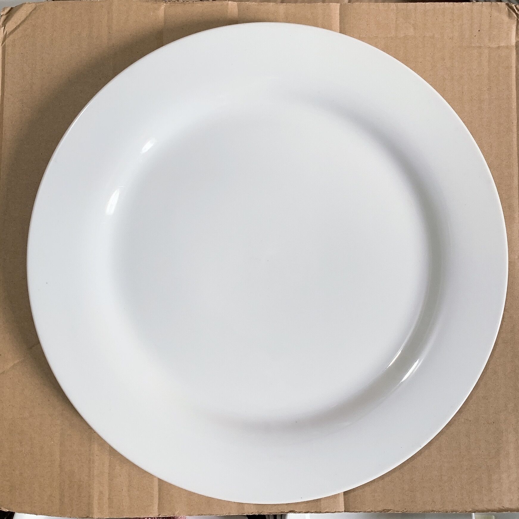 Combo 3 cái Đĩa sứ trắng 30cm có lỗi nhỏ xem ở hình và mô tả