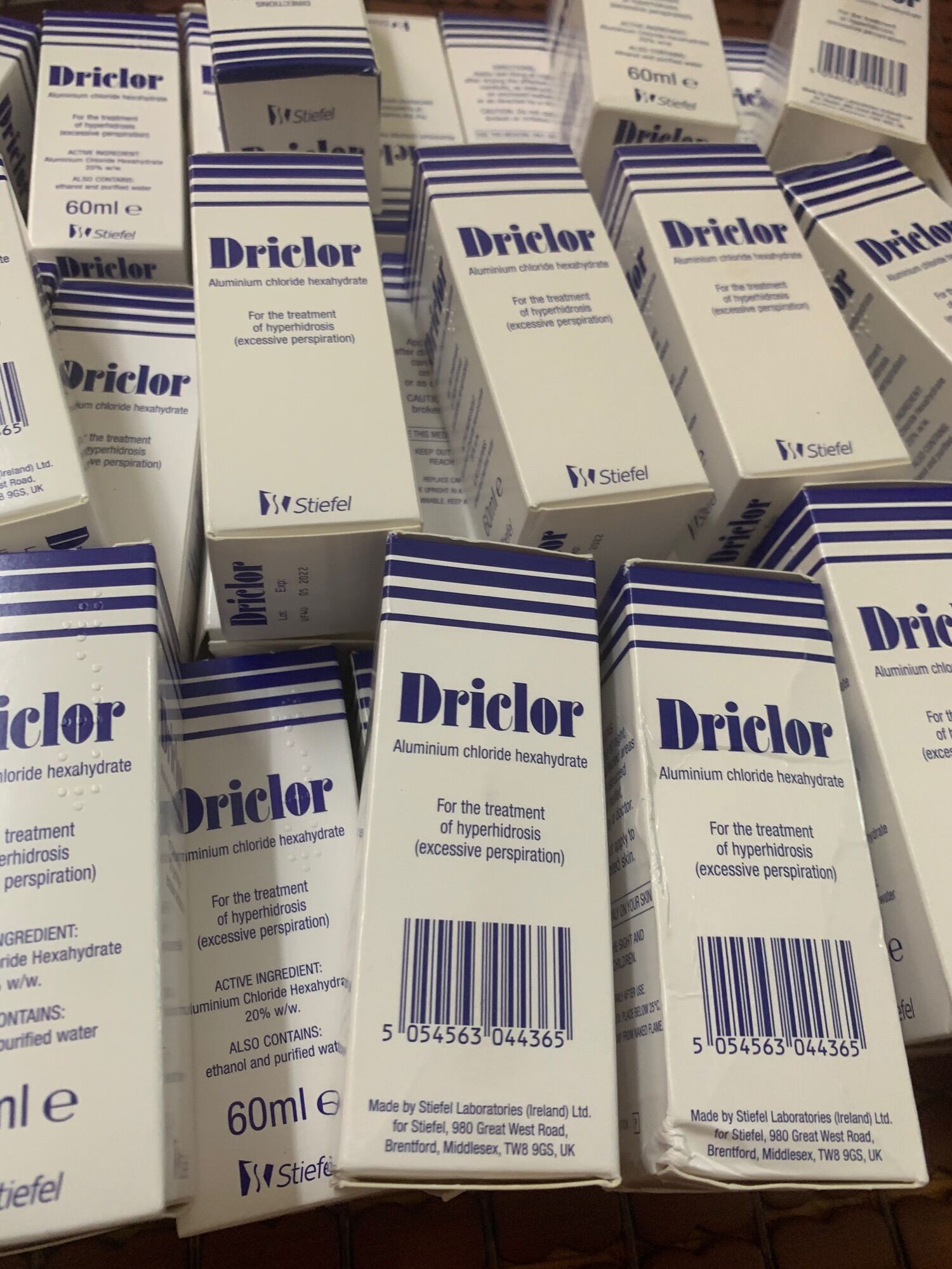 Driclor 60ml ngăn mồ hôi tay chân nách