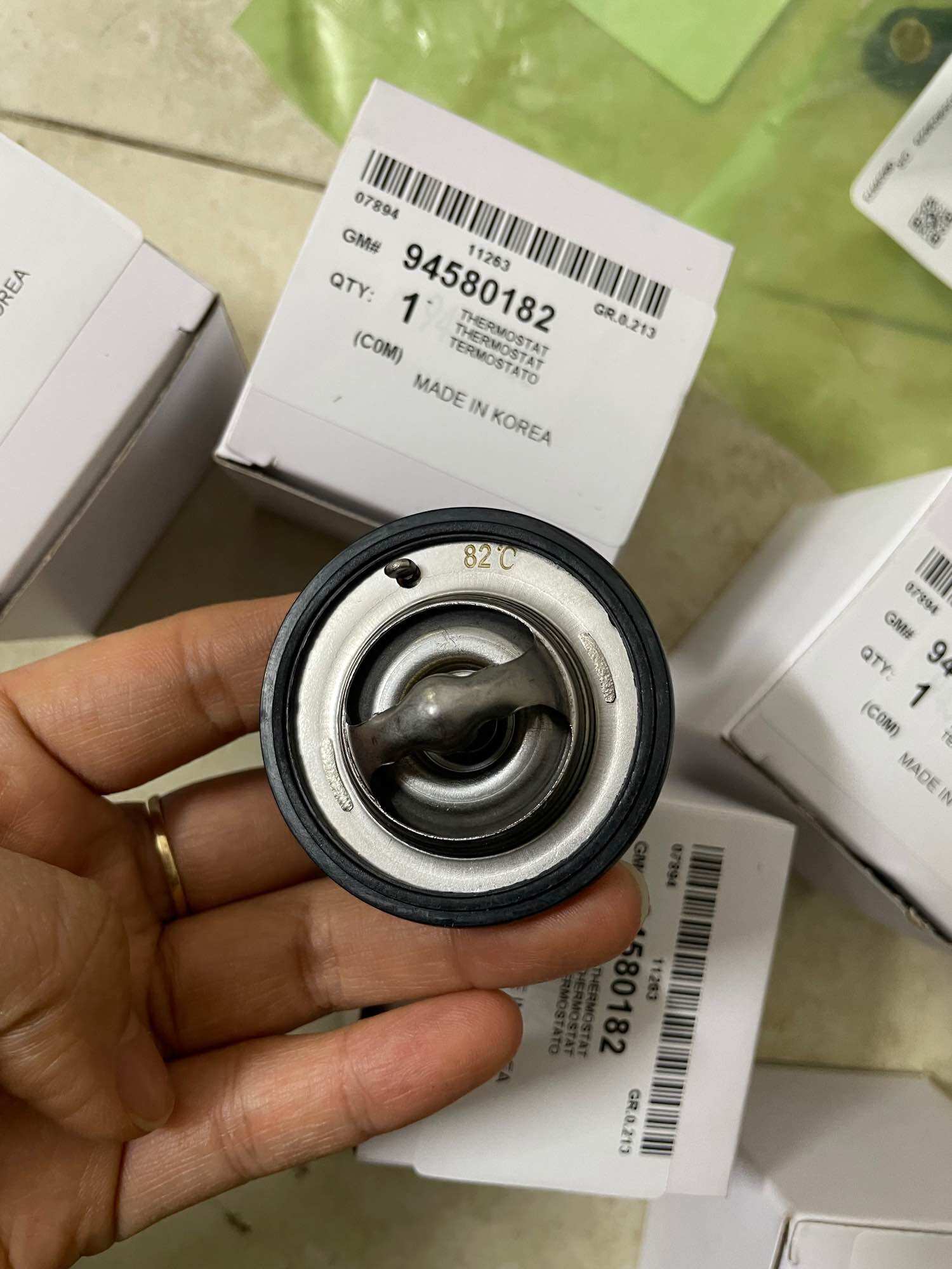 Van hằng nhiệt matiz - spark - mã phụ tùng 94580182