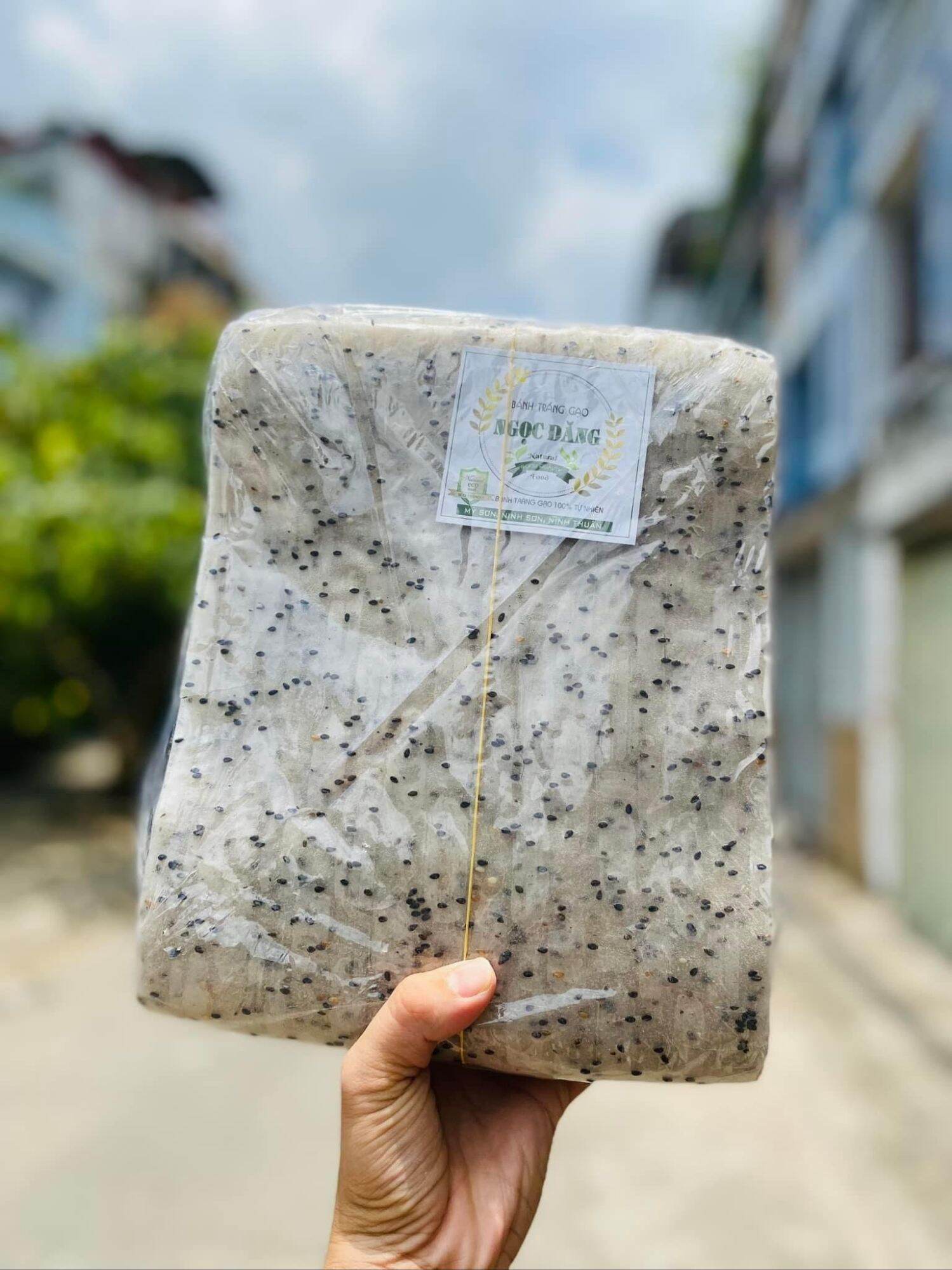 Bánh tráng mè đen Phan Rang xấp 2-2.4kg
