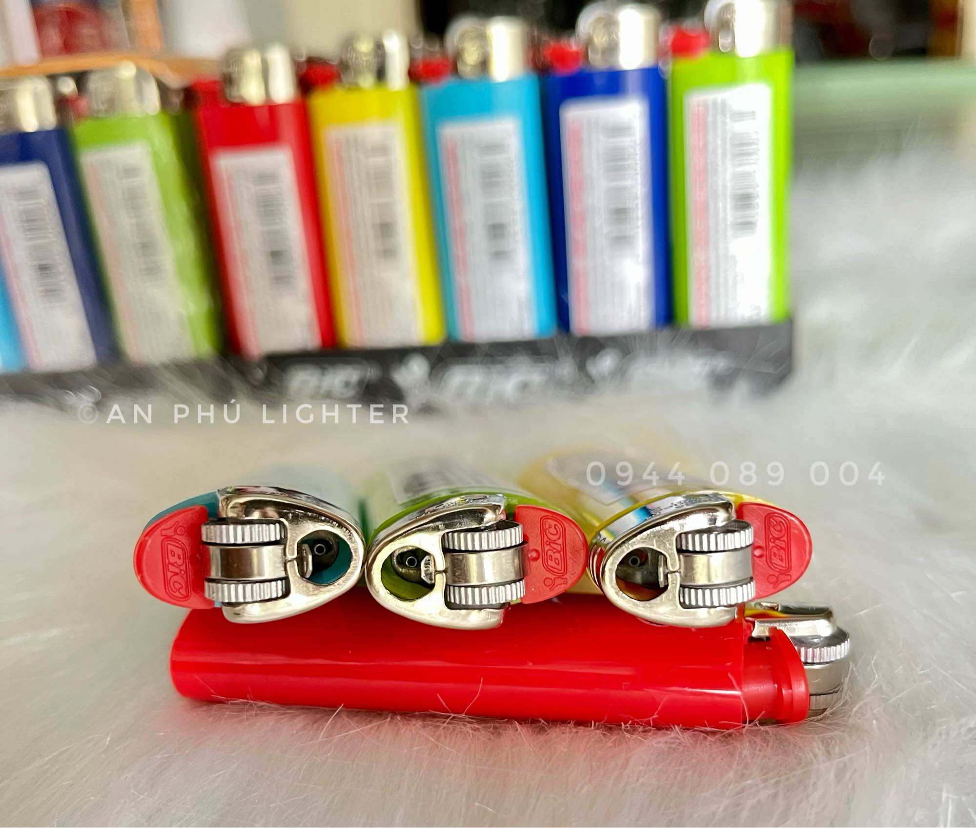 Bật lửa đá bic pháp j6 - size lớn - mẫu mới có lẩy kim loại bảo vệ bánh xe đánh lửa