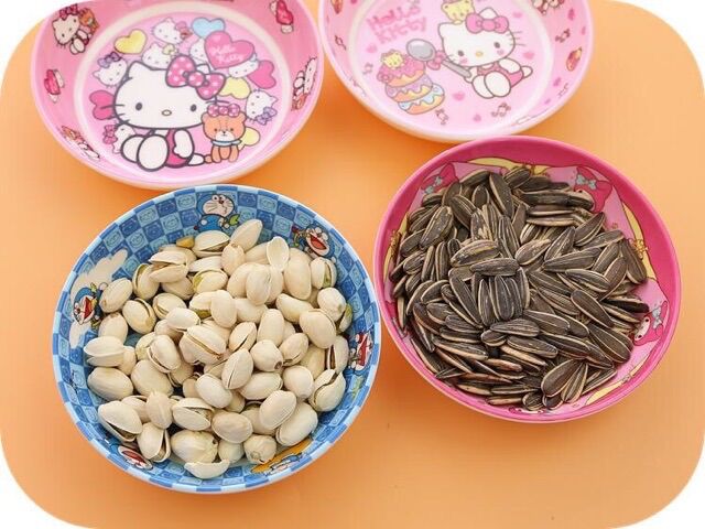 Dĩa mini lòng sâu Hello Kitty - Doremon Doraemon