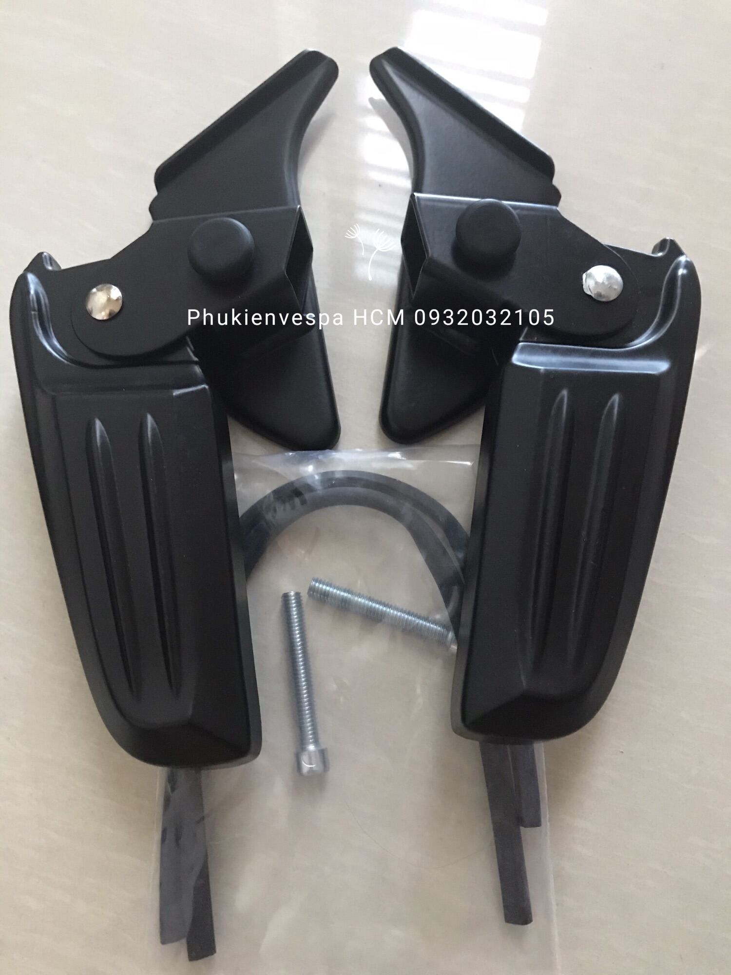 Gác chân Vespa Sprint Prima