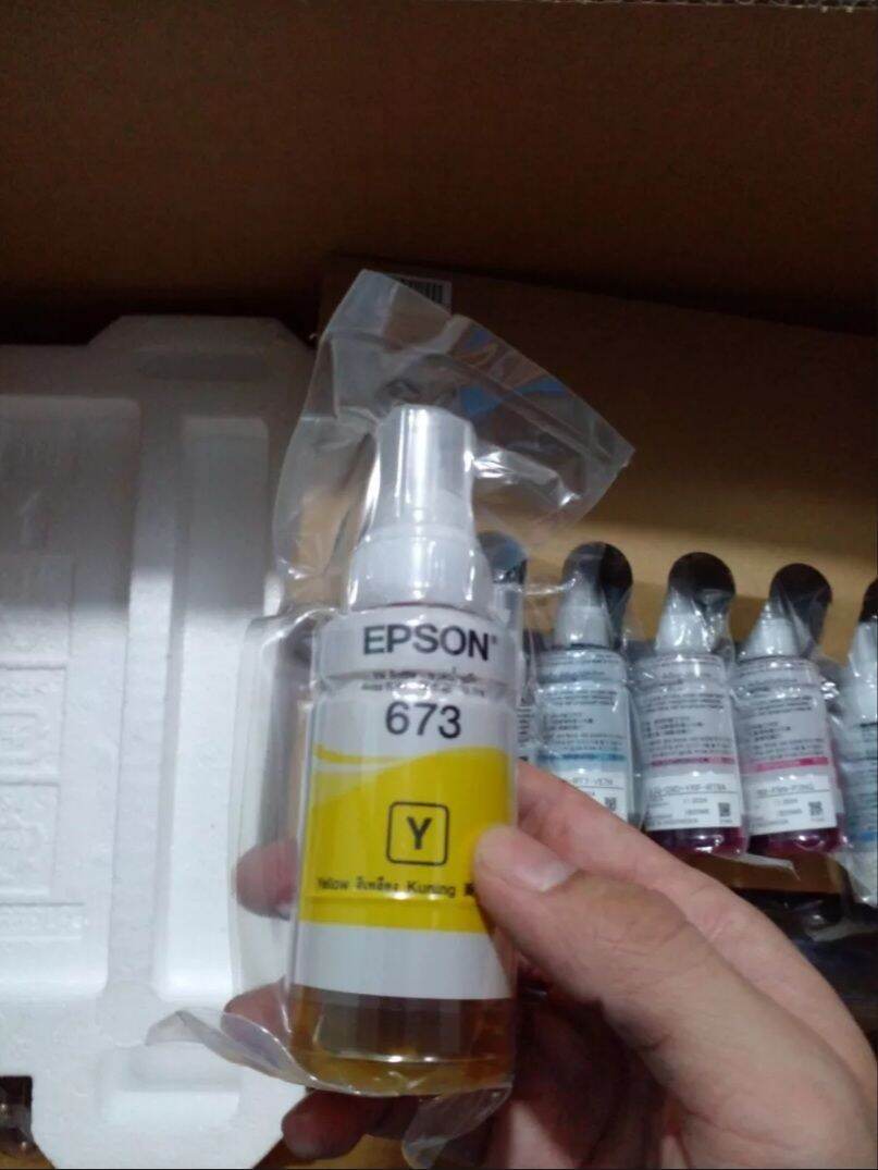 Mực in Epson 673 màu đen.