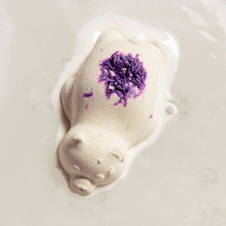 Bom tắm LUSH - Sleepy Bear bath bomb