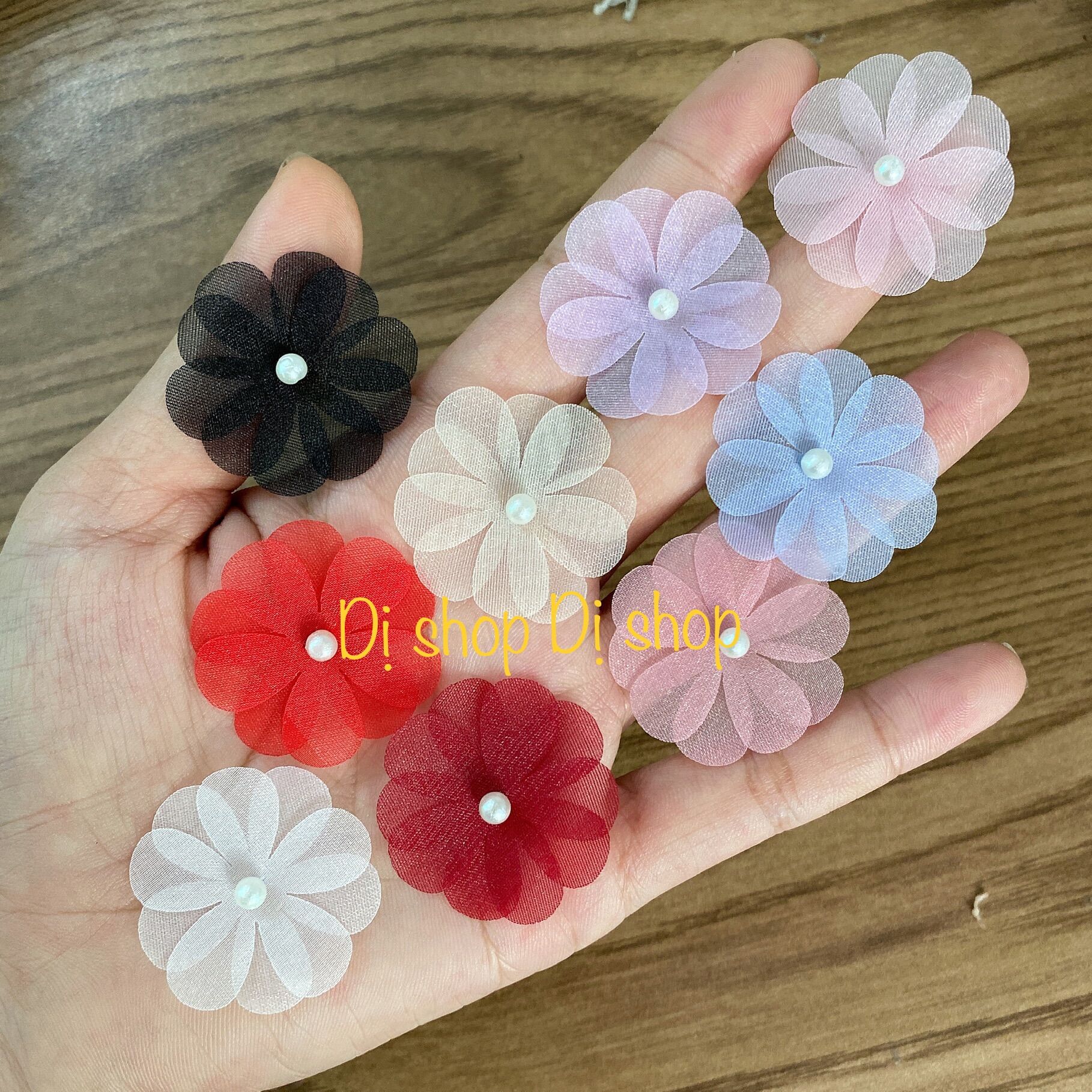Set 10 hoa voan đóng ngọc sẵn size 3cm