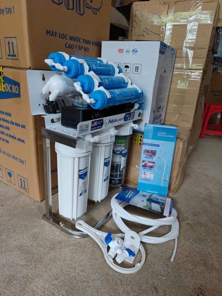 Máy lọc nước ro Aqua lead 8 cấp kèm chân lắp gầm