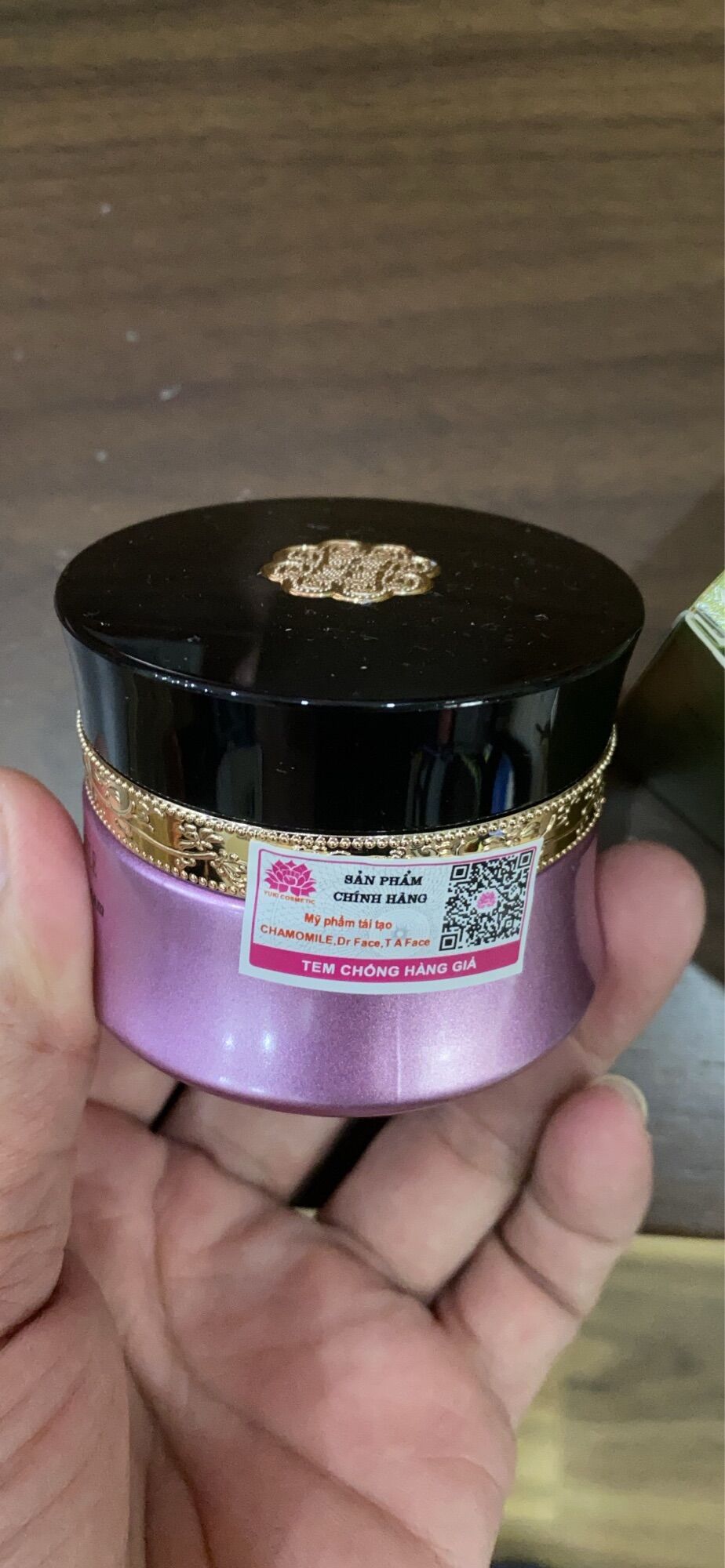 Kem tái tạo Chamomile Hồng Sâm