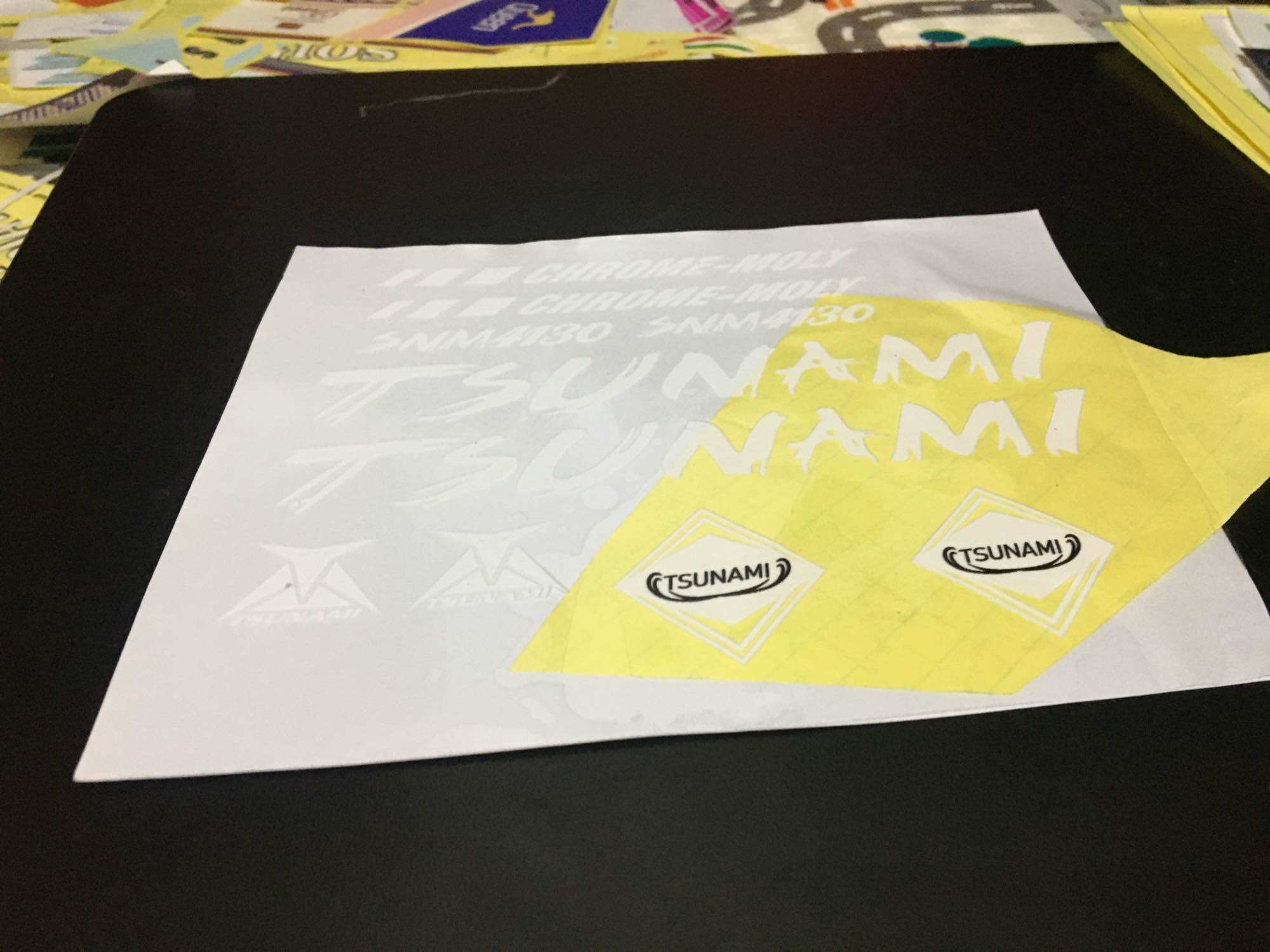 Decal xe đạp TSUNAMI