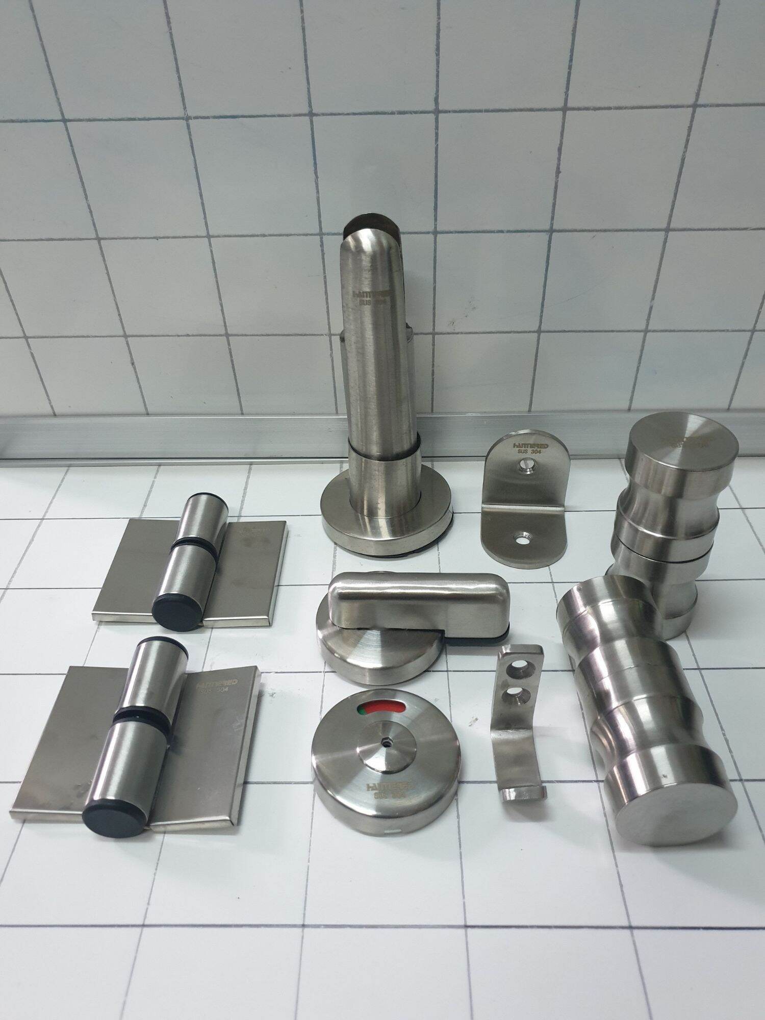 Phụ kiện vách ngăn vệ sinh / Compact