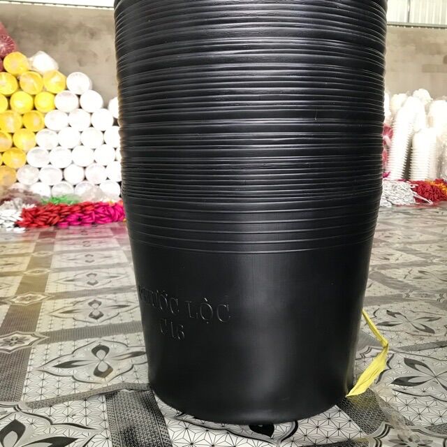 Chậu nhựa đen C16(40x32cm) size lớn nhất
