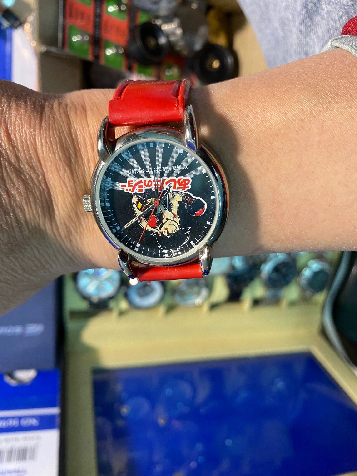 Đồng hồ Cơ cót Nhật hiệu SOLAR ANTIMAGNETIC ,size 36mm, mặt vàng 1 lịch cọc số Classic , đáy hai lớp, lên cót chạy mượt khá chuẩn giờ,trữ cót ~45h