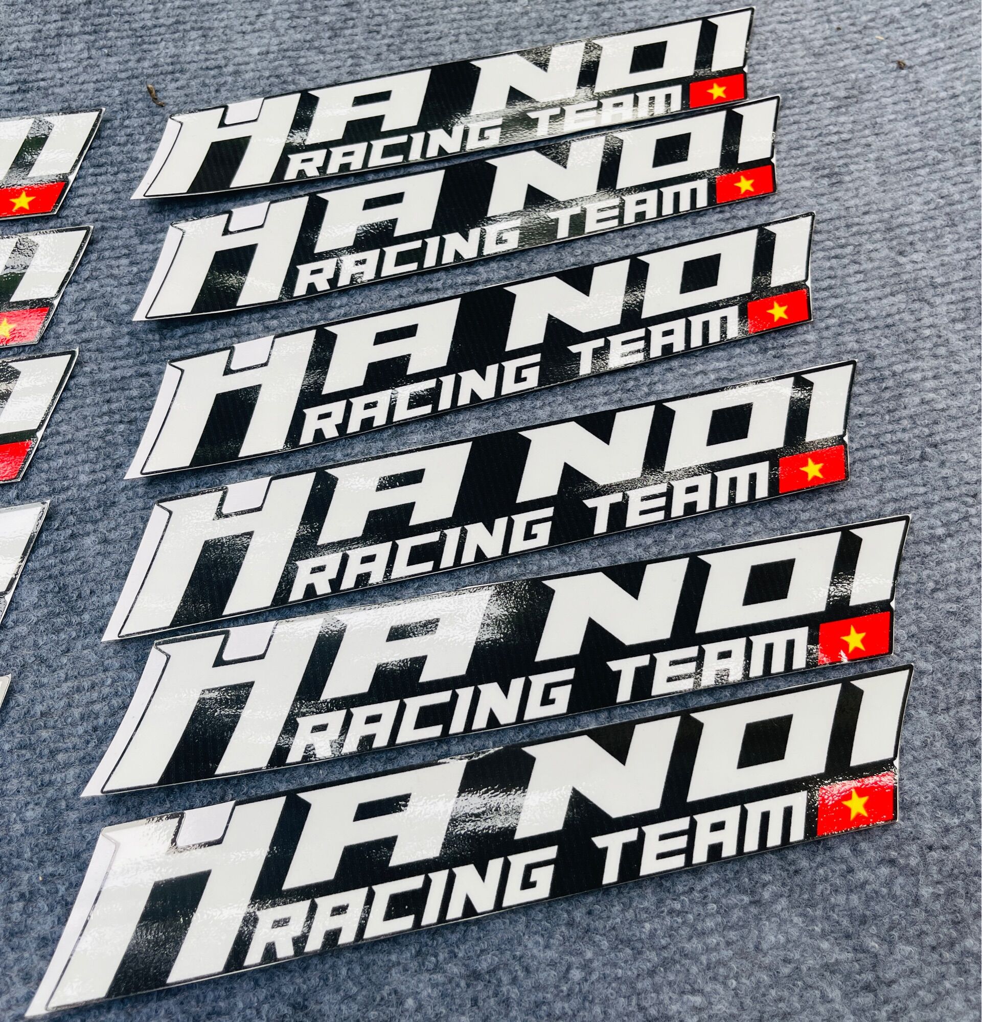 Tem ha noi racing kích thước 20cm trang trí xe