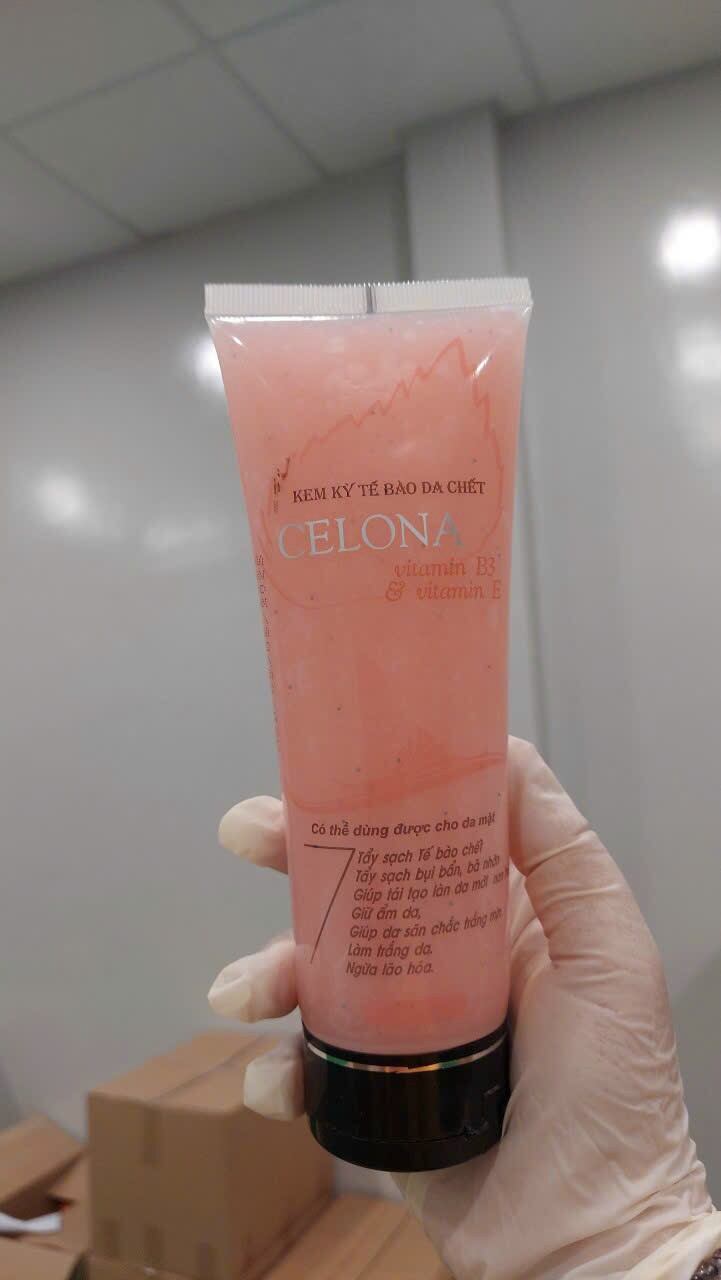 Tẩy tế bào chết CELONA 300g