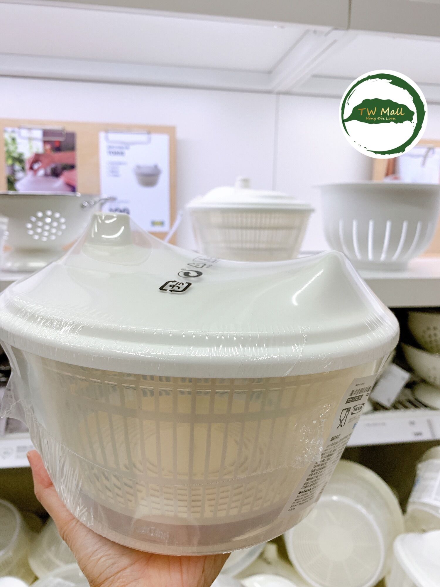 Rổ quay rau IKEA TOKIG (rổ vắt rau sống) - TW Mall