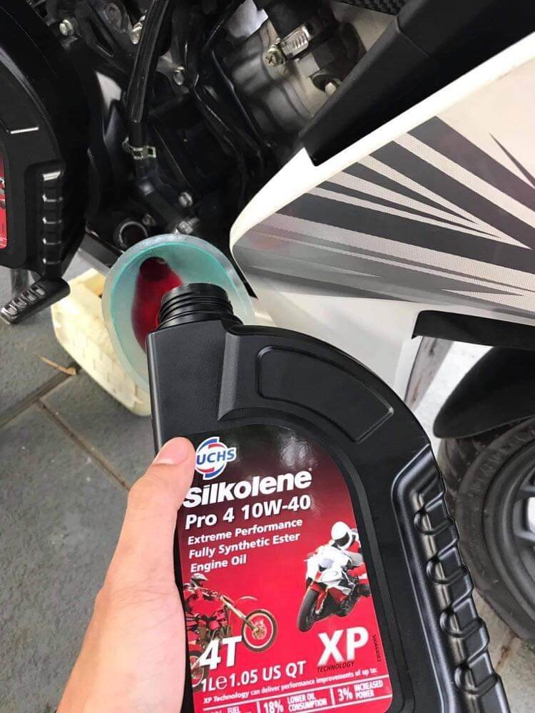 Fuchs Silkolene Pro 4 10W40 XP  *Có Chiếc Lẻ*