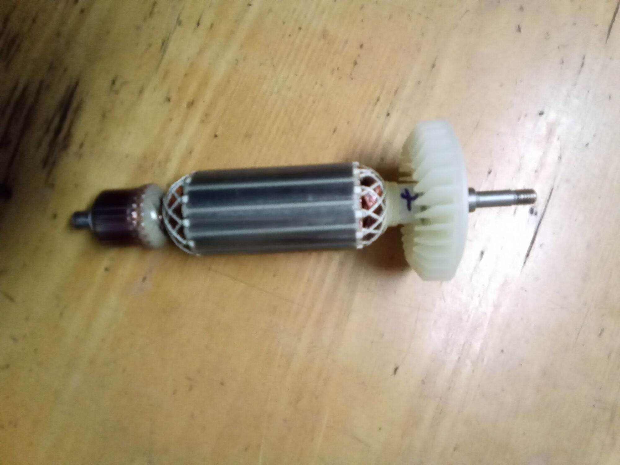 Rô to máy mài 9556 makita