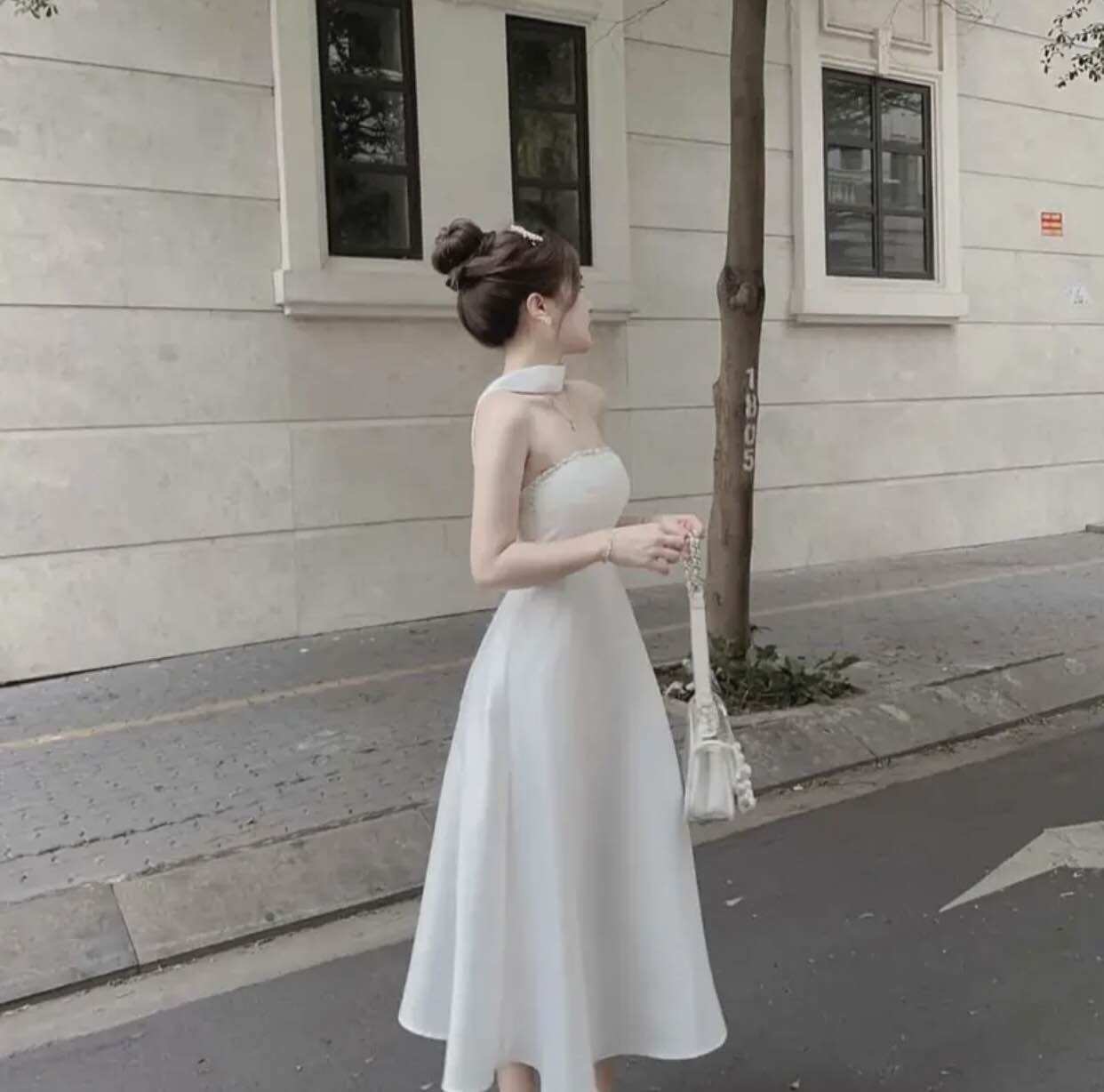 Đầm xoè dự tiệc dáng dài đính đá siêu sang