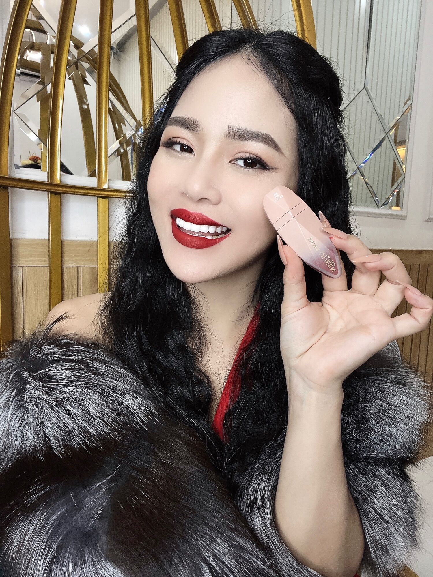 Son Siêu Lì Pink Queen ( Mã 04 Đỏ Nhung )
