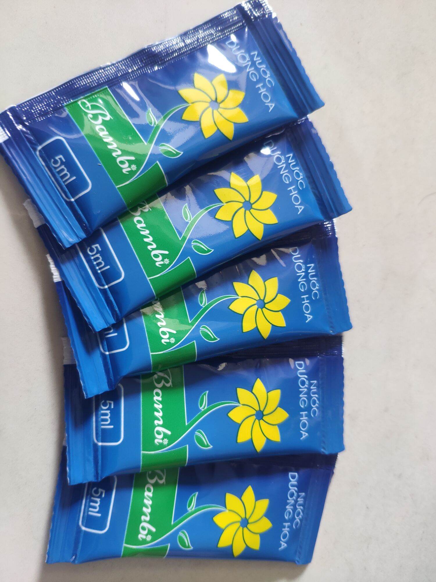 Set 100 gói nước dưỡng hoa lâu tàn Bambi