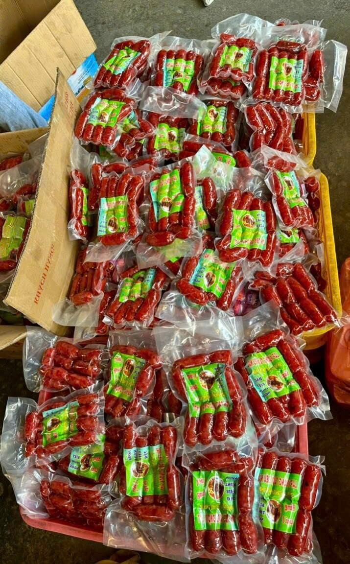lạp xưởng heo tươi siêu nạc đặc biệt (500gr)