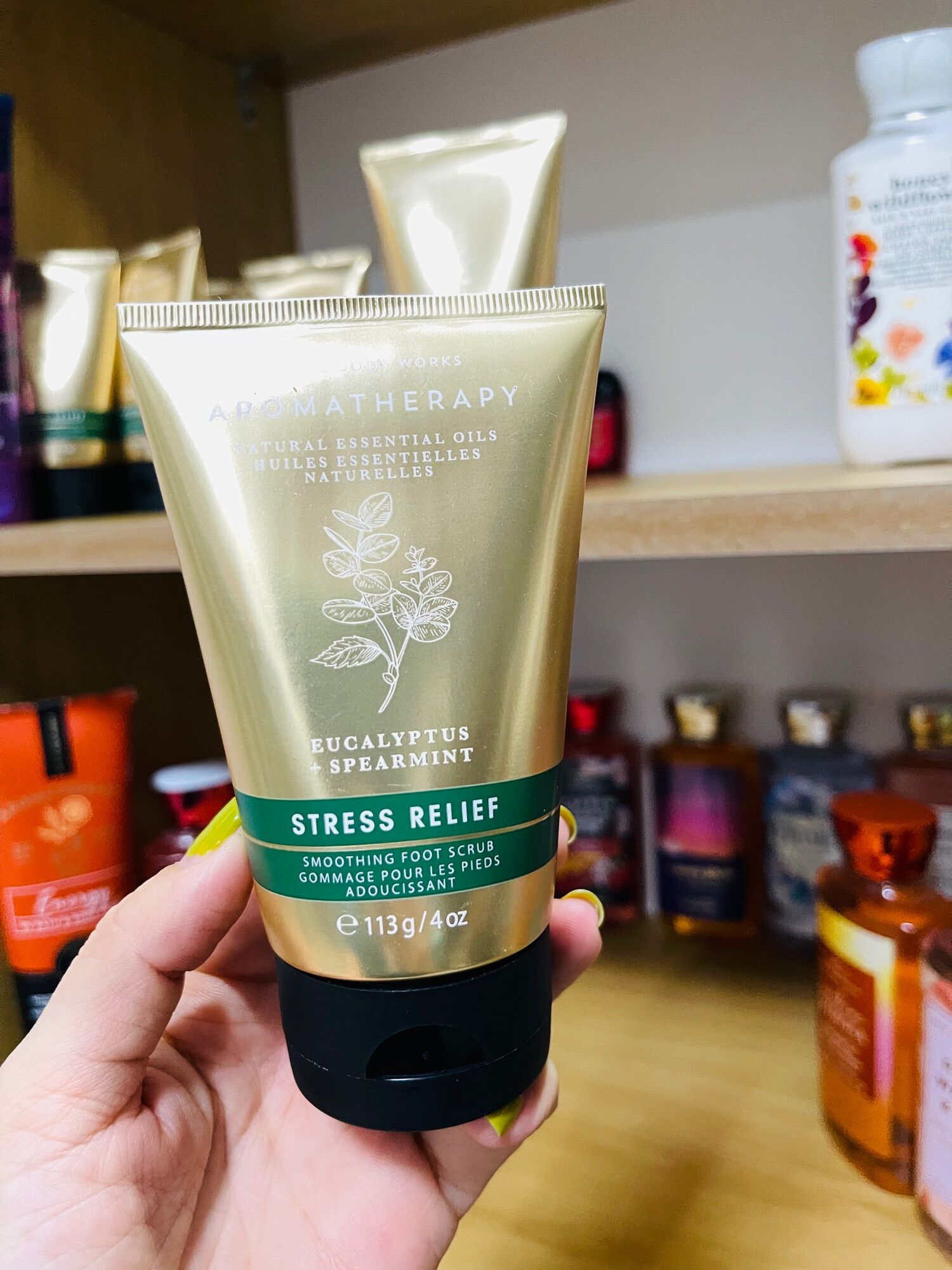 Tẩy tế bào chết gót chân của bath body works