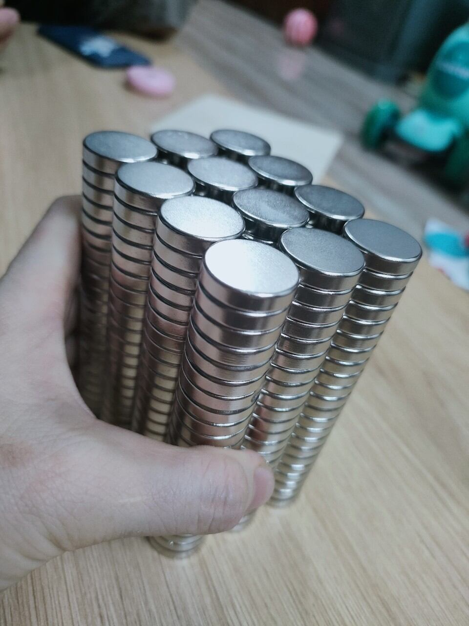Nam châm neodymium siêu mạnh kích thước phi 20x5mm
