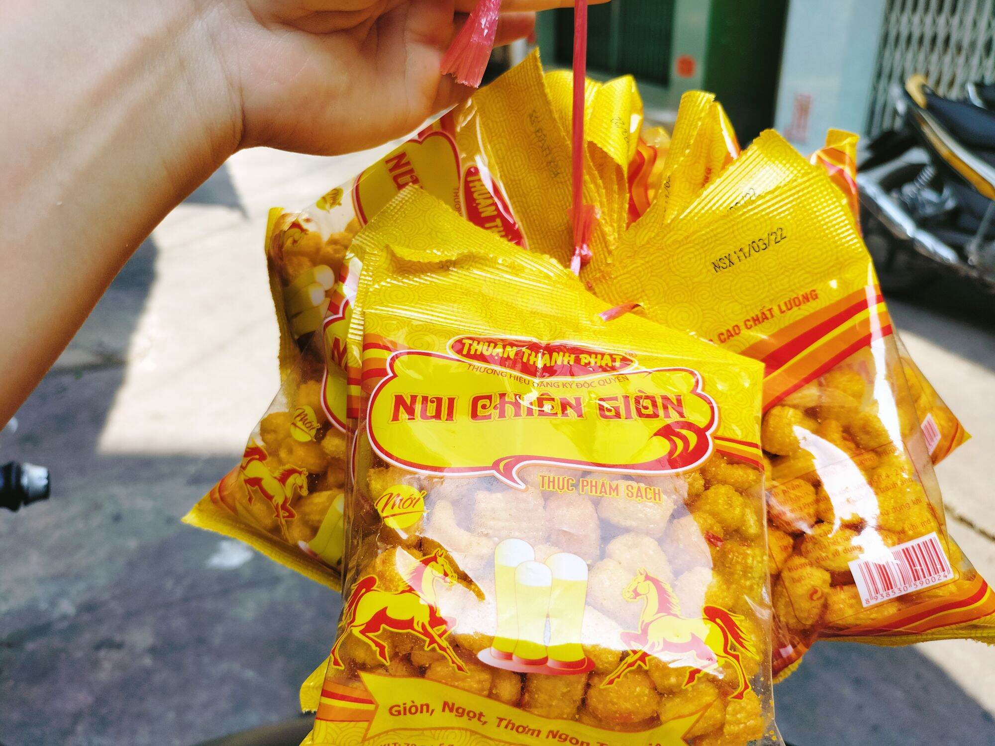 (NGON RẺ) COMBO 10GÓI/ 5GÓI/2 GÓI NUI CHIÊN GIÒN (70gram/gói)