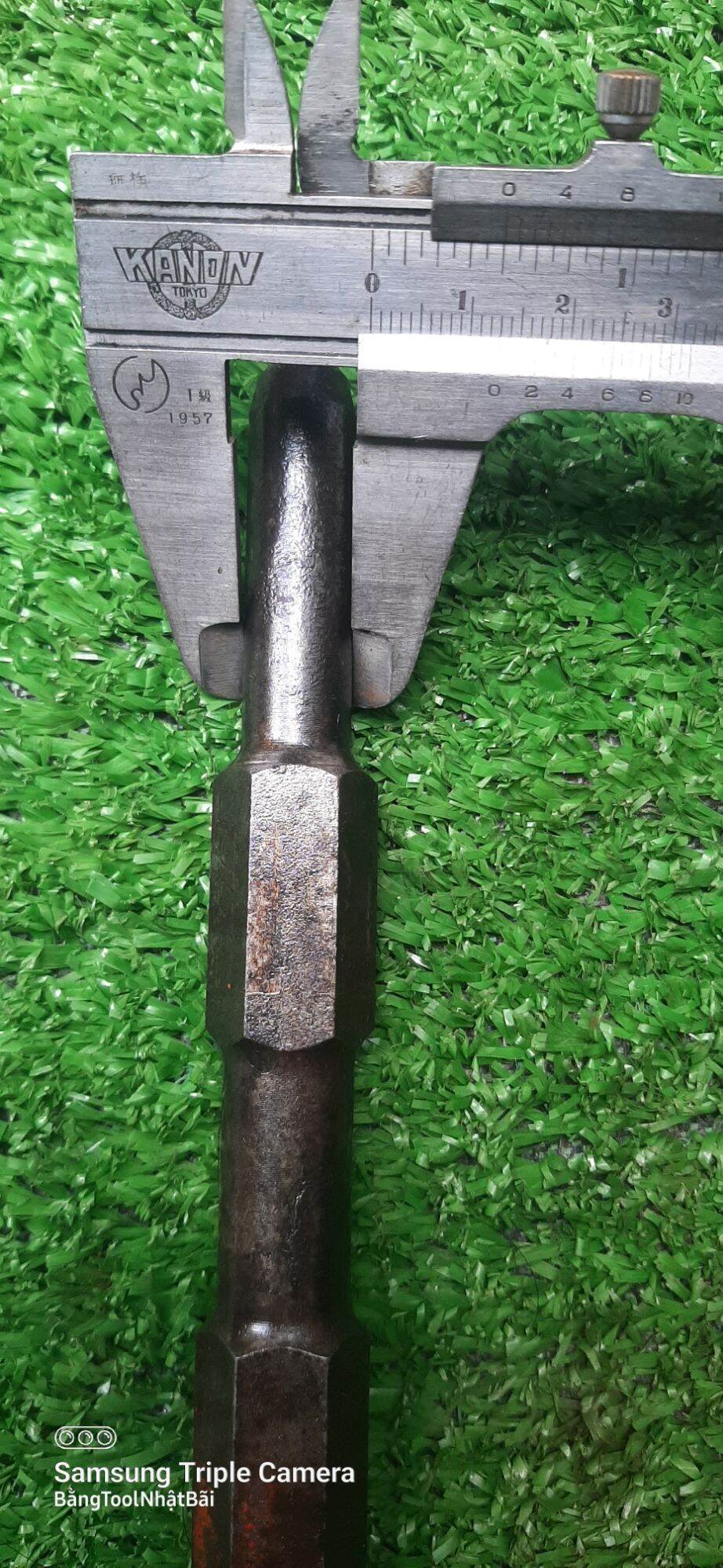 Đục dẹt BAKUMA máy 17li nhật bãi