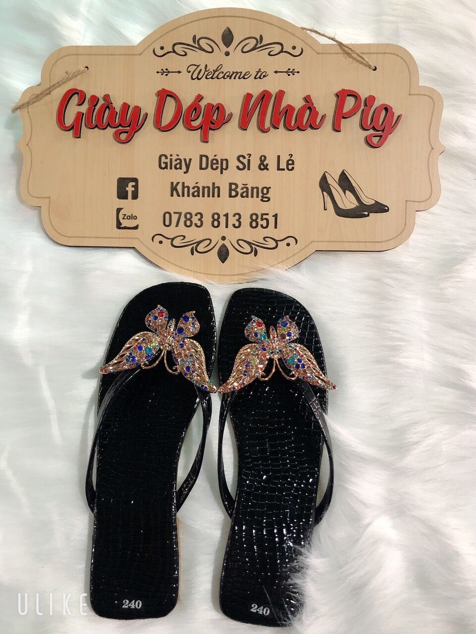 Dép Kẹp Gắn Charm Bướm