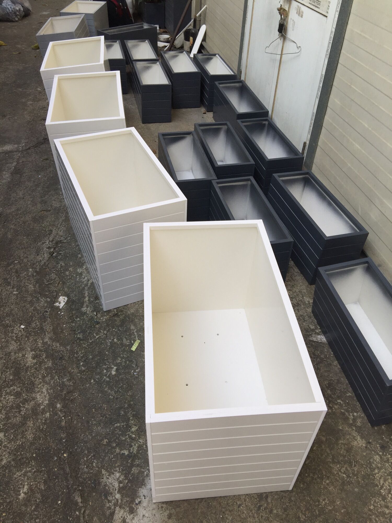 chậu nhựa composite màu ghi (50x20x25)