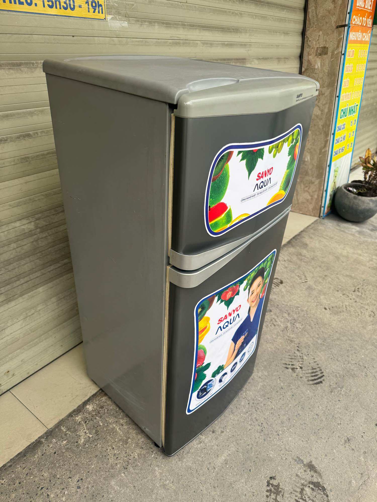 tủ lạnh sanyo 125l nhỏ gọn ít hao điện liên hệ 0976854244 để đặt hàng nhanh chóng