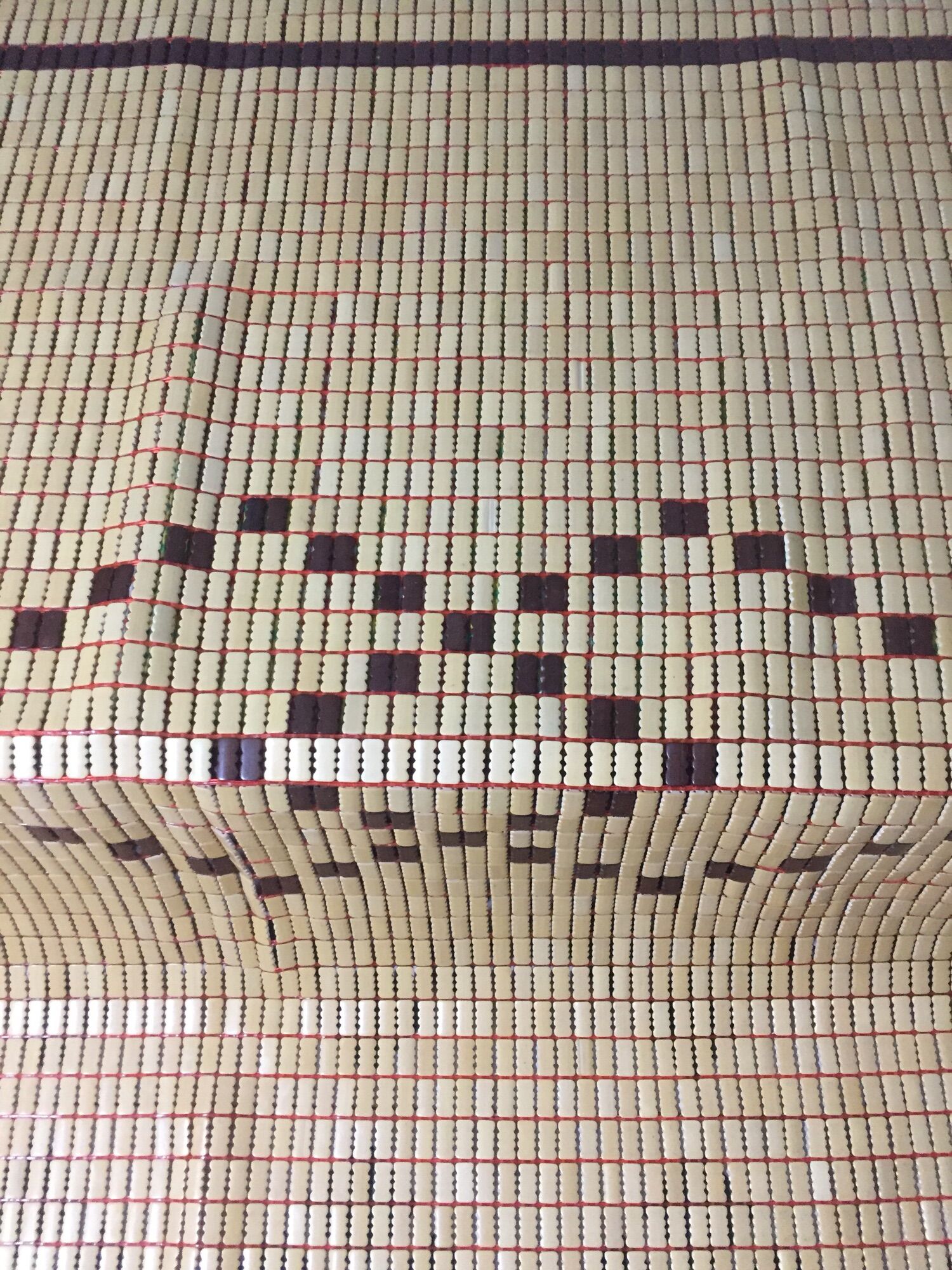 Chiếu trúc hạt vàng 1,6x1,9m không viền