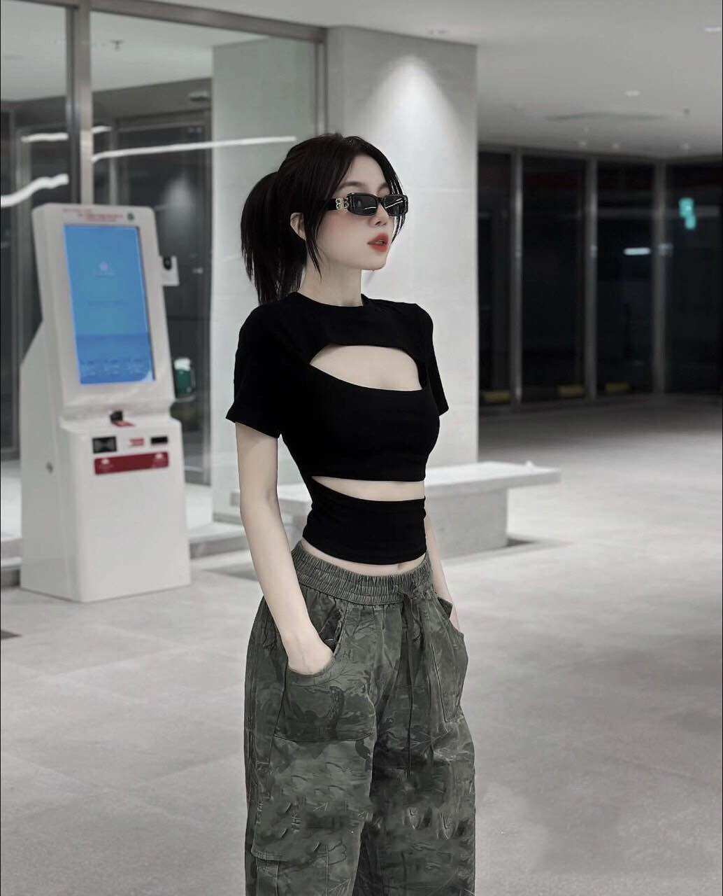 ÁO THUN CROPTOP KHOÉT NGỰC SEXYY